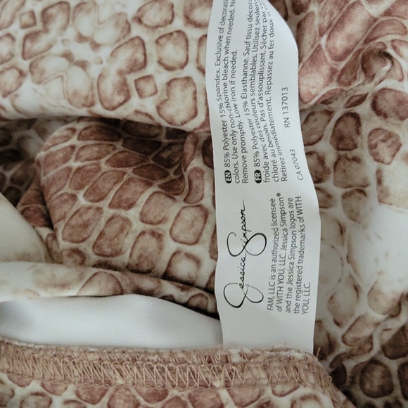 Jessica Simpson snake skin leggings size Small. Wide waste band, soft spandex. - Picture 4 of 5